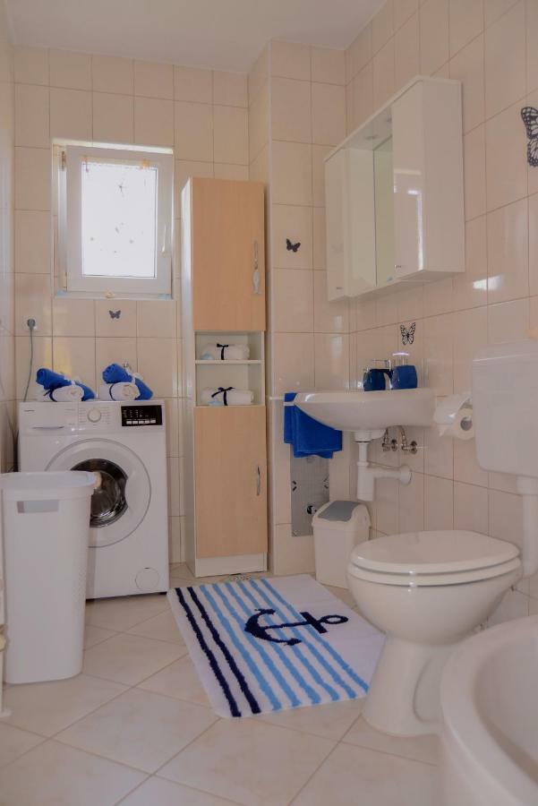 City Roof Top Apartment Cambi Каштела Экстерьер фото